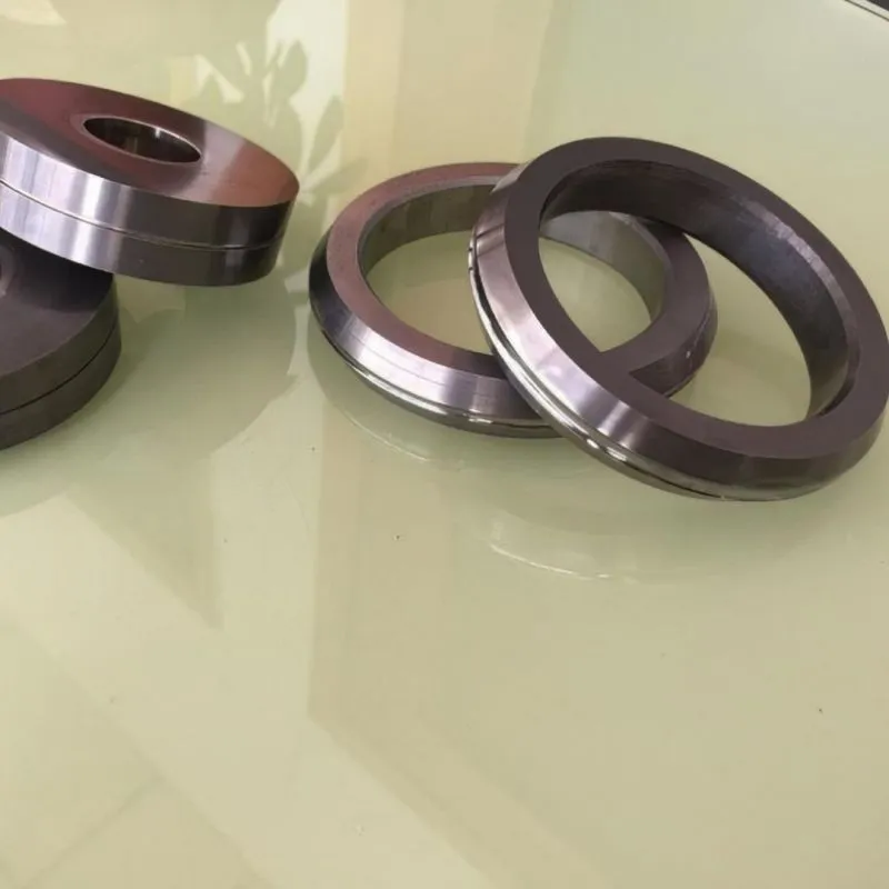 不锈钢转环锻件(图1)